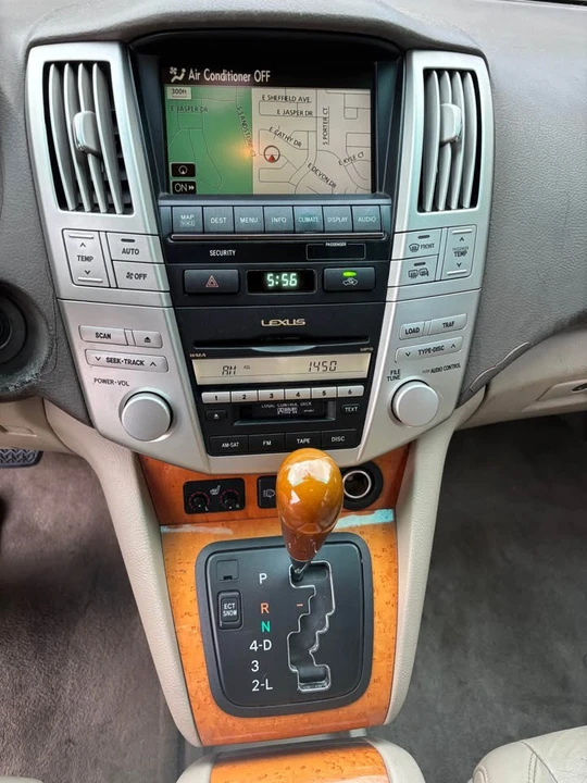 2007 Lexus RX 2nd Gen - Image 8 of 10