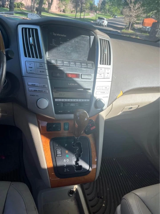 2007 Lexus RX 2nd Gen - Image 7 of 10