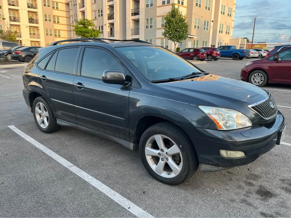 2007 Lexus RX 2nd Gen - Image 2 of 10