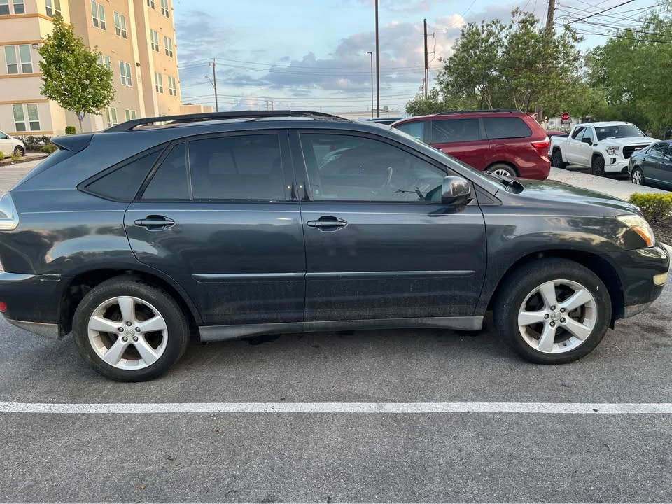 2007 Lexus RX 2nd Gen - Image 5 of 10