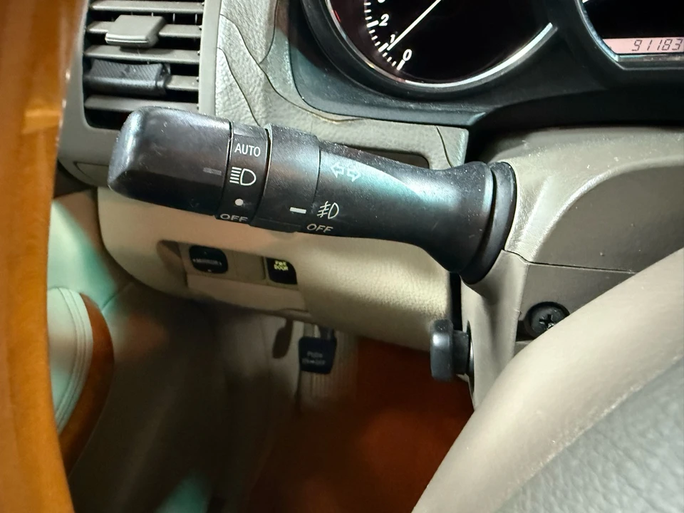 2007 Lexus RX 2nd Gen - Image 16 of 21