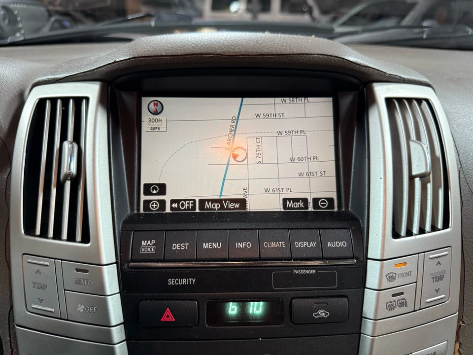 2007 Lexus RX 2nd Gen - Image 19 of 21