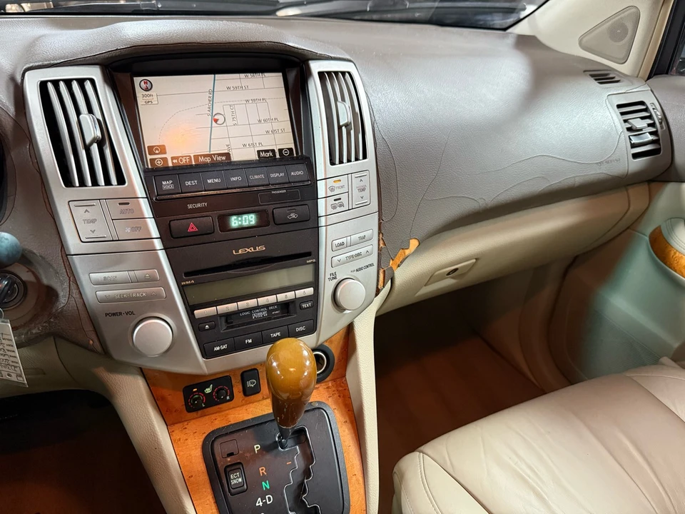 2007 Lexus RX 2nd Gen - Image 18 of 21