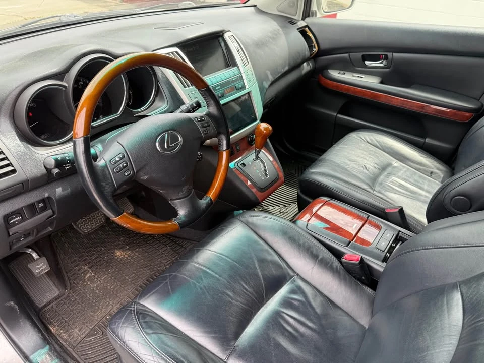 2007 Lexus RX 2nd Gen - Image 6 of 9