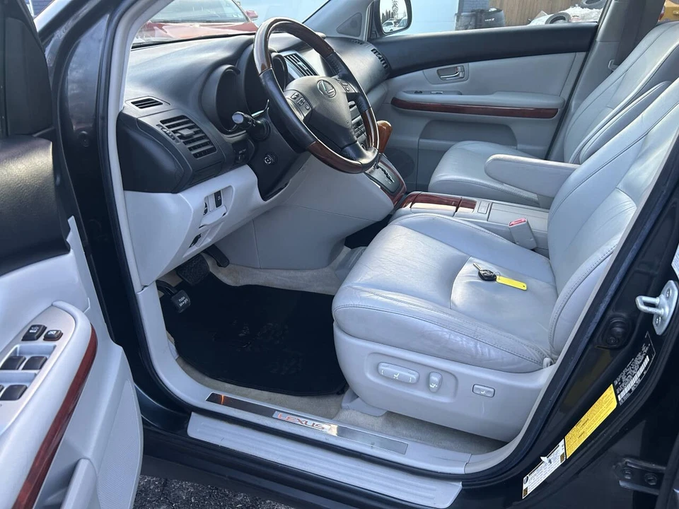 2007 Lexus RX 2nd Gen - Image 9 of 18
