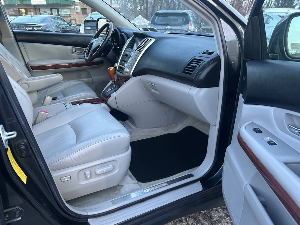 2007 Lexus RX 2nd Gen - Image 15 of 18