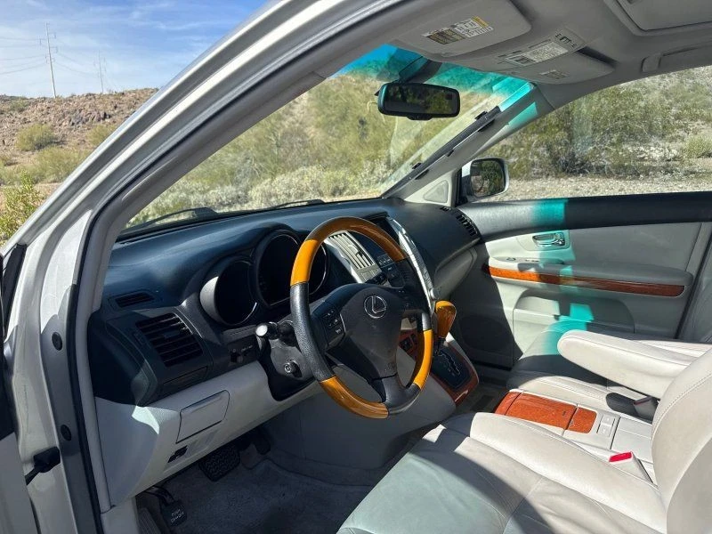 2007 Lexus RX 2nd Gen - Image 4 of 10