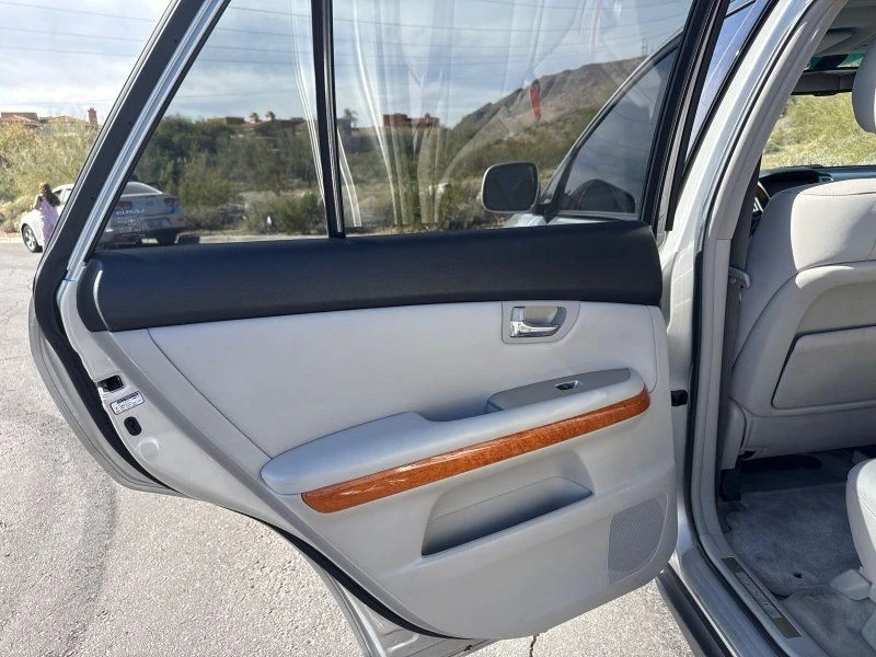 2007 Lexus RX 2nd Gen - Image 8 of 10