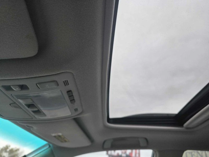 2007 Lexus RX 2nd Gen - Image 15 of 21