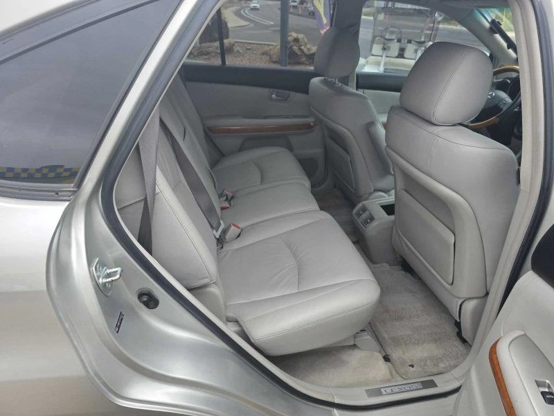 2007 Lexus RX 2nd Gen - Image 18 of 21