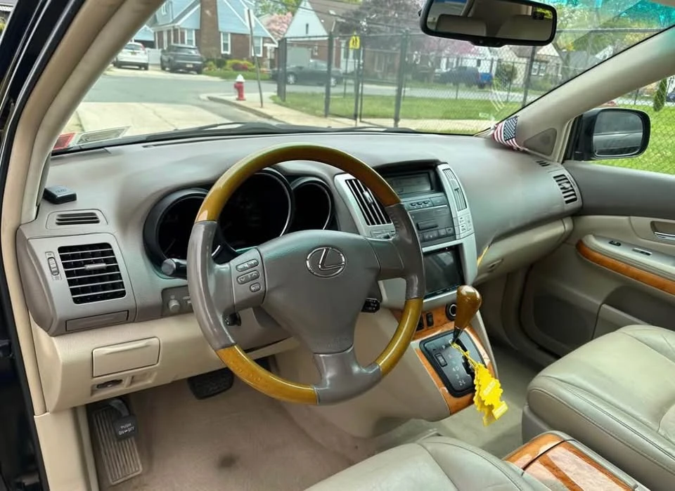 2007 Lexus RX 2nd Gen - Image 7 of 9