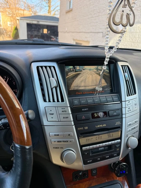 2007 Lexus RX 2nd Gen - Image 8 of 9
