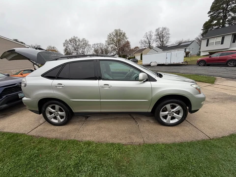 2007 Lexus RX 2nd Gen - Image 8 of 10
