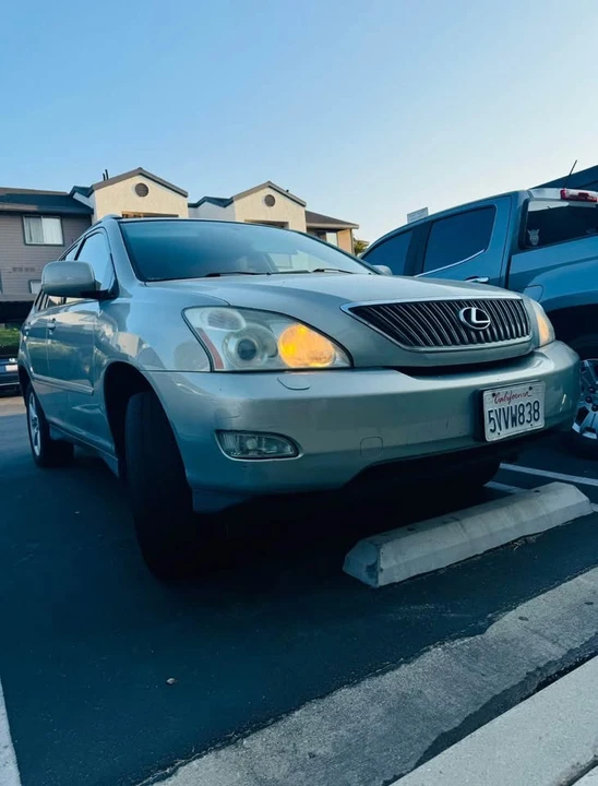 2007 Lexus RX 2nd Gen - Image 2 of 6