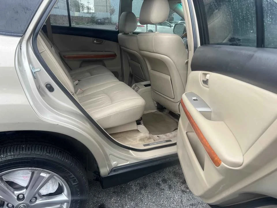 2007 Lexus RX 2nd Gen - Image 10 of 14