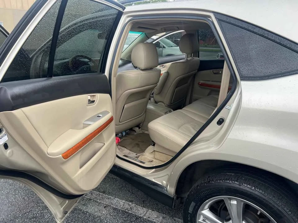 2007 Lexus RX 2nd Gen - Image 8 of 14