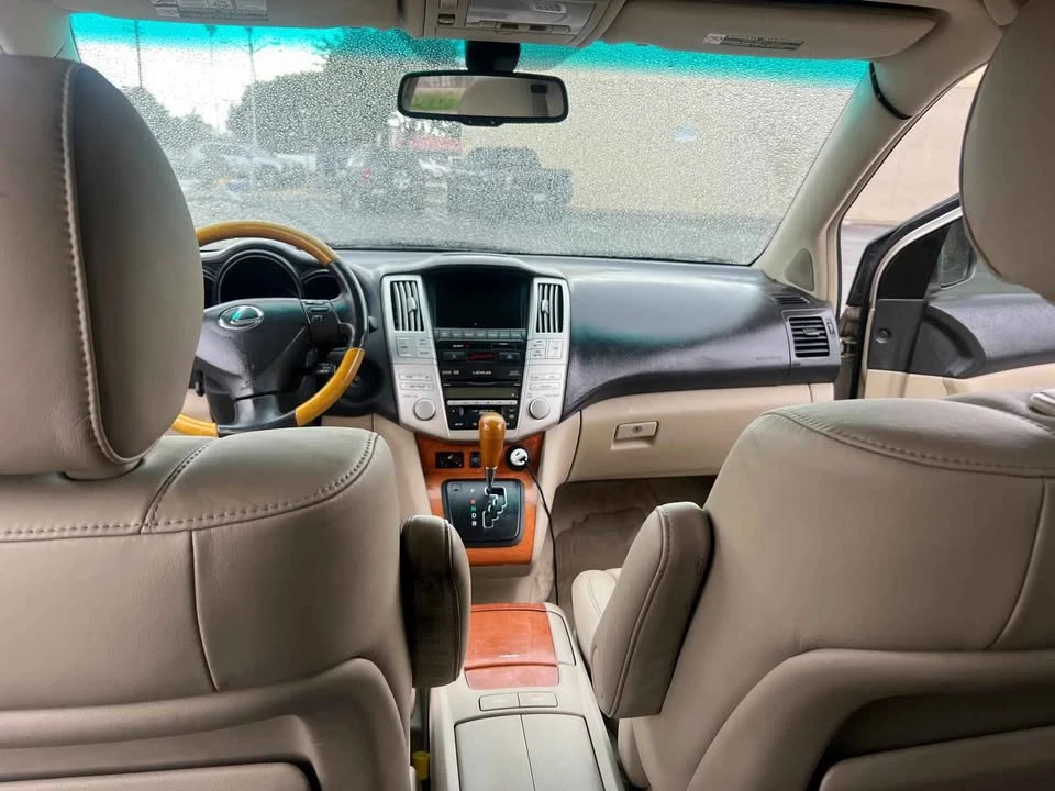 2007 Lexus RX 2nd Gen - Image 12 of 14