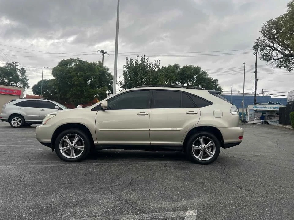 2007 Lexus RX 2nd Gen - Image 2 of 14