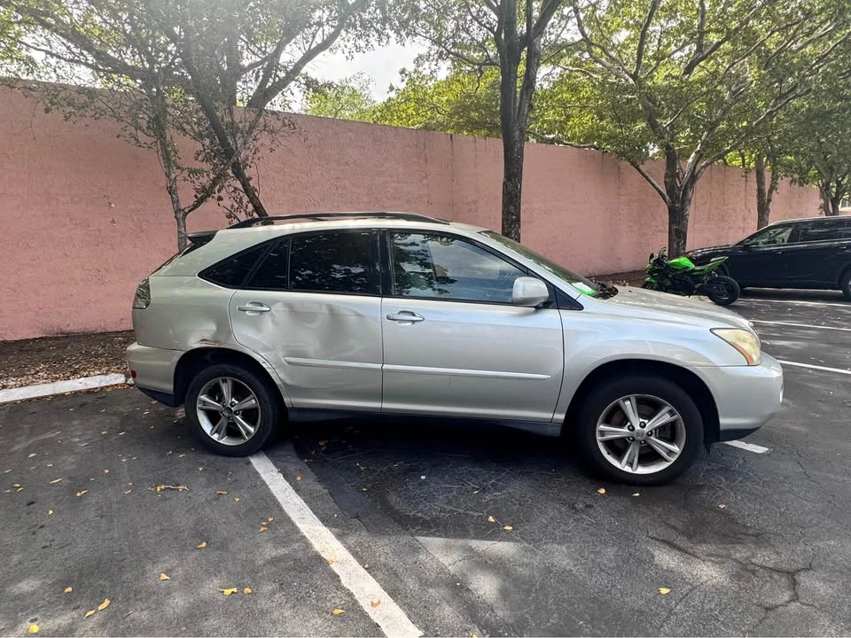 2007 Lexus RX 2nd Gen - Image 4 of 6