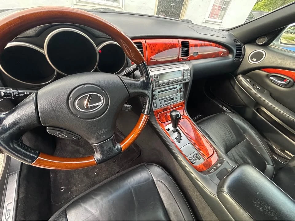 2007 Lexus SC430 - Image 9 of 12