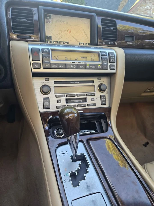 2007 Lexus SC430 - Image 12 of 17