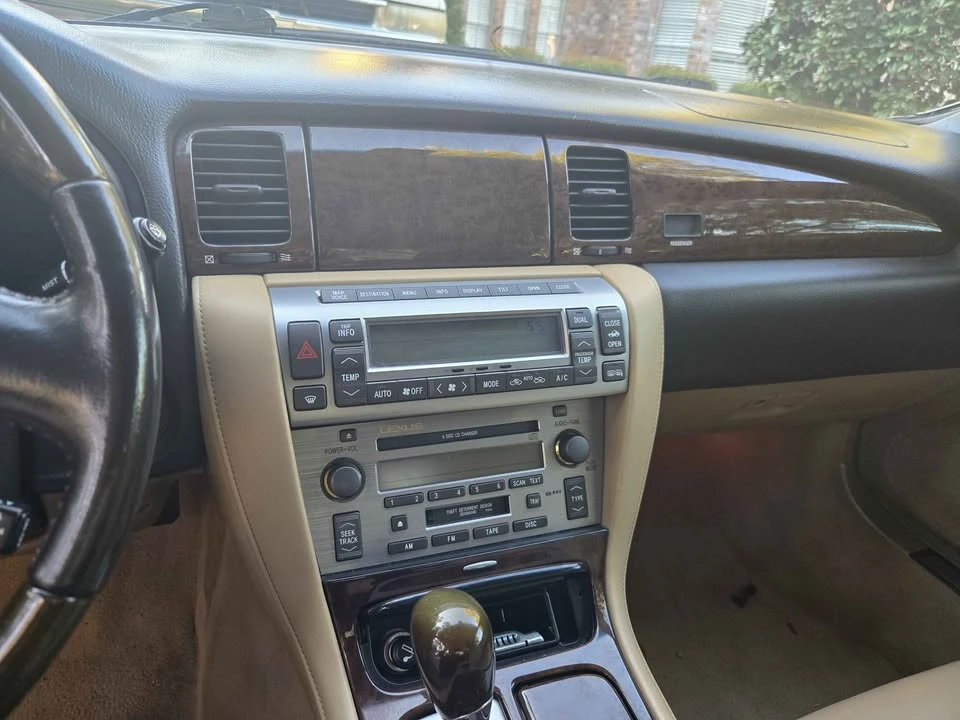 2007 Lexus SC430 - Image 11 of 17