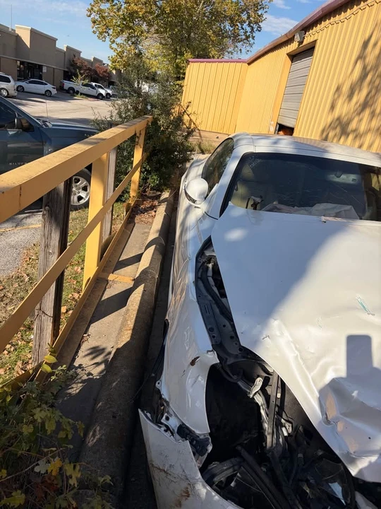 2007 Lexus SC430 - Image 10 of 12