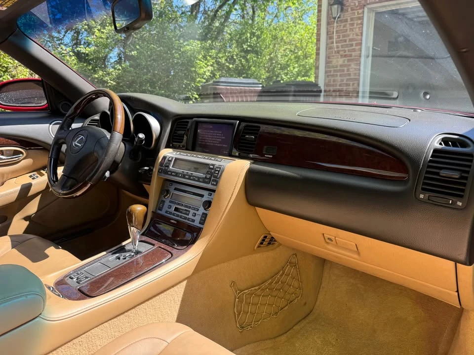 2007 Lexus SC430 - Image 10 of 19