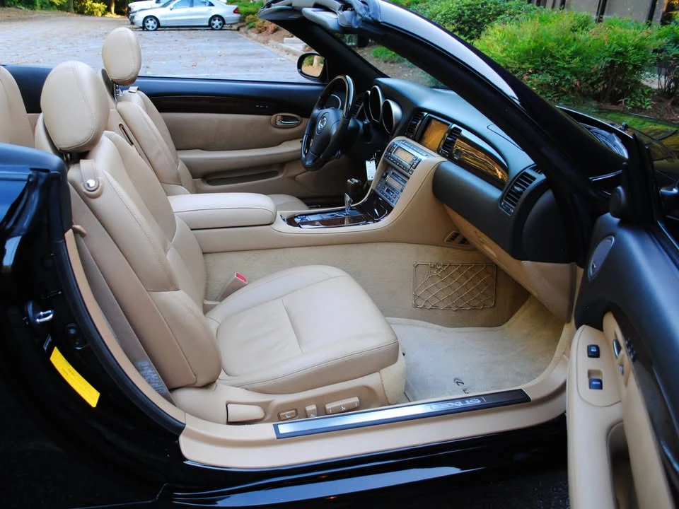 2007 Lexus SC430 - Image 11 of 19