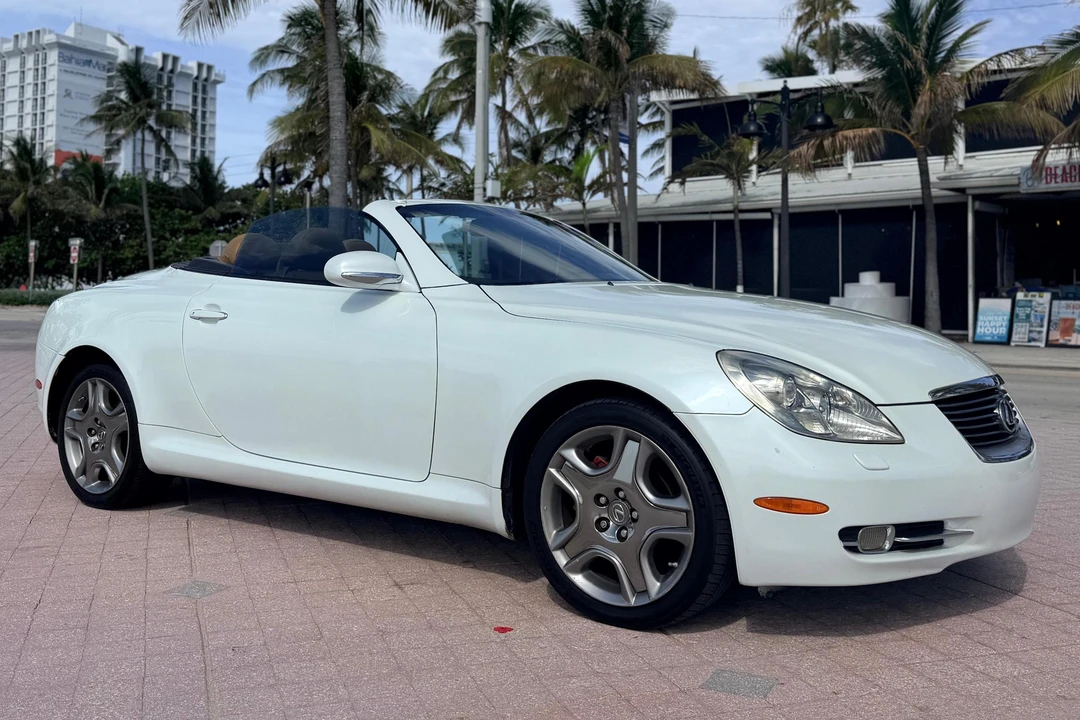 2007 Lexus SC430 - Image 2 of 31