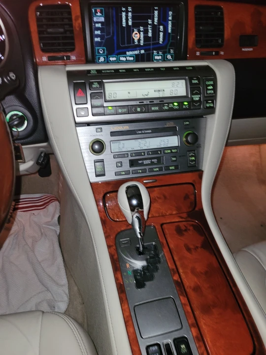2007 Lexus SC430 - Image 9 of 19