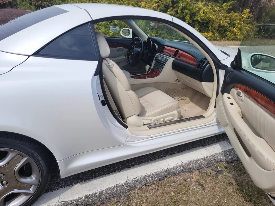 2007 Lexus SC430 - Image 5 of 19