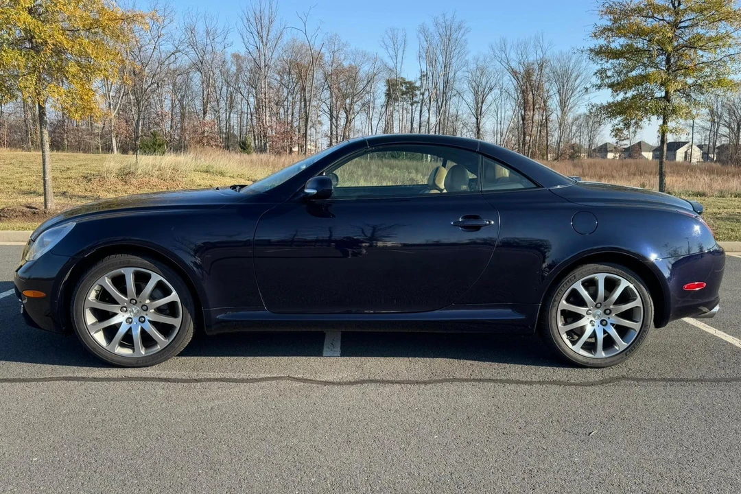 2007 Lexus SC430 - Image 3 of 31