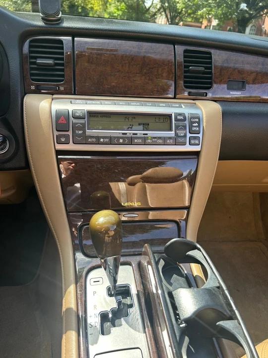 2007 Lexus SC430 - Image 14 of 17