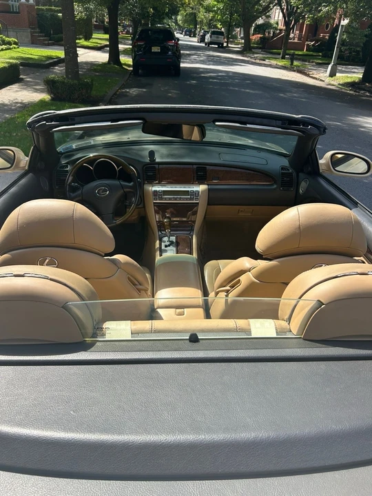 2007 Lexus SC430 - Image 11 of 17