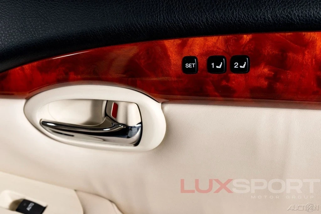 2007 Lexus SC430 - Image 12 of 21