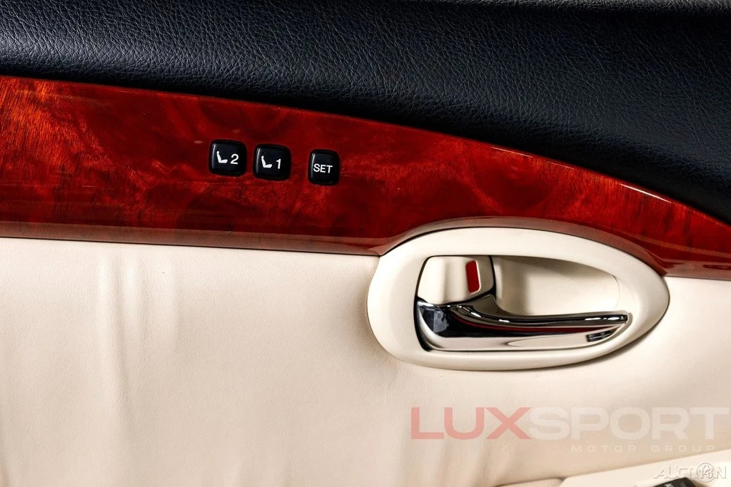 2007 Lexus SC430 - Image 7 of 21