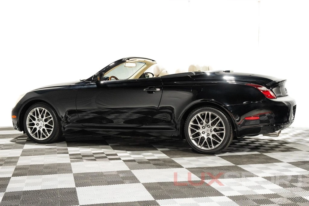 2007 Lexus SC430 - Image 3 of 24