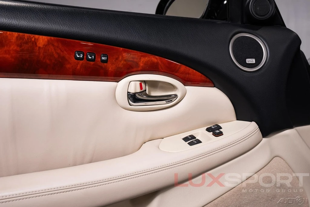 2007 Lexus SC430 - Image 19 of 24