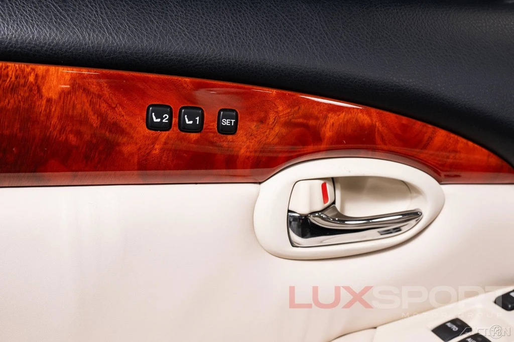 2007 Lexus SC430 - Image 21 of 24