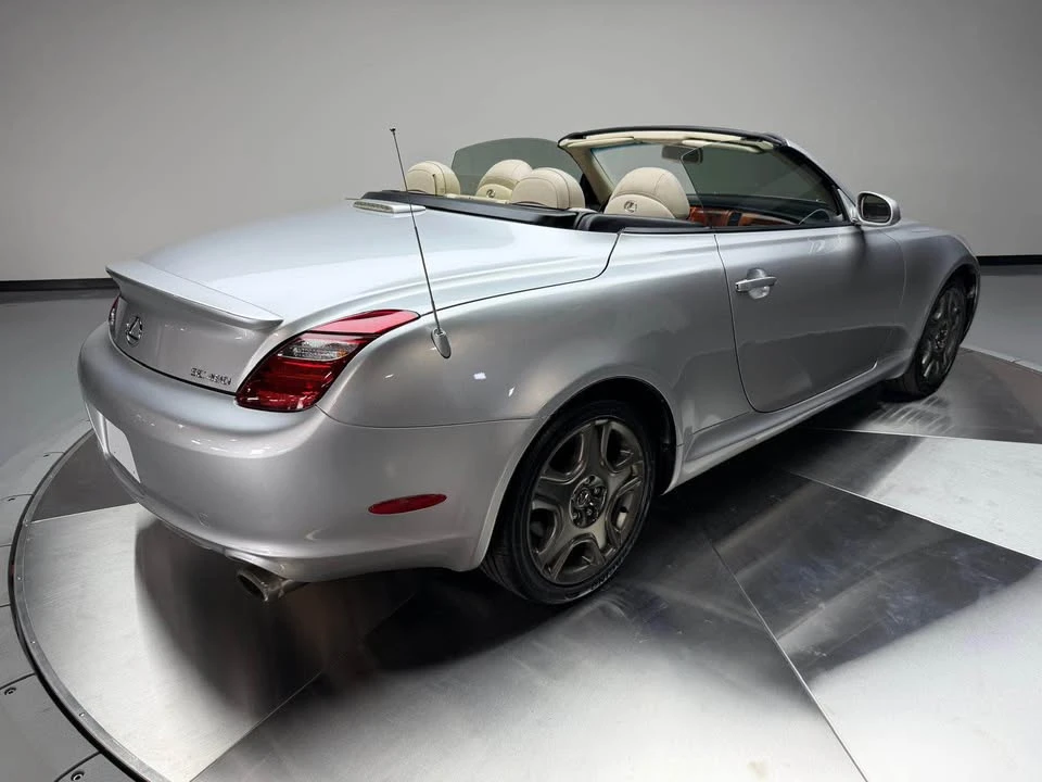 2007 Lexus SC430 - Image 4 of 20