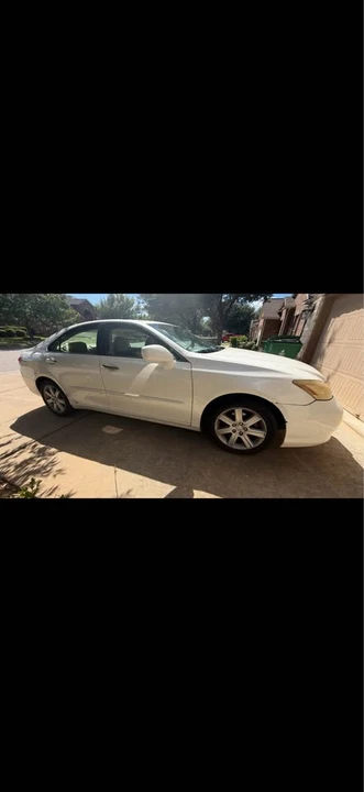 2007 Lexus SC430 - Image 2 of 6