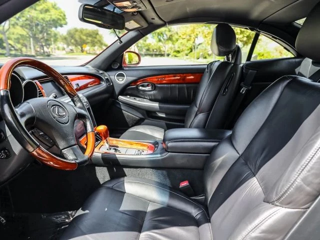 2007 Lexus SC430 - Image 21 of 31