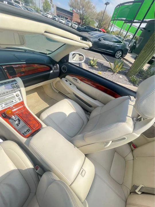 2007 Lexus SC430 - Image 9 of 10