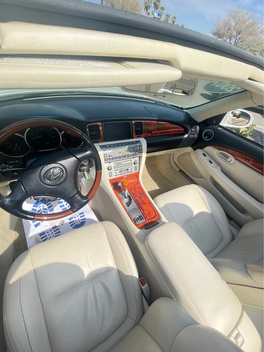 2007 Lexus SC430 - Image 8 of 10