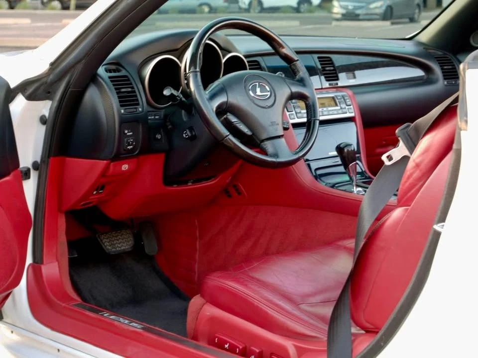 2007 Lexus SC430 - Image 11 of 20