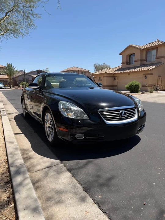 2007 Lexus SC430 - Image 2 of 10