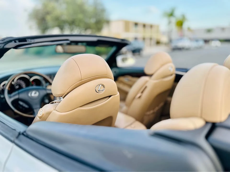 2007 Lexus SC430 - Image 11 of 19