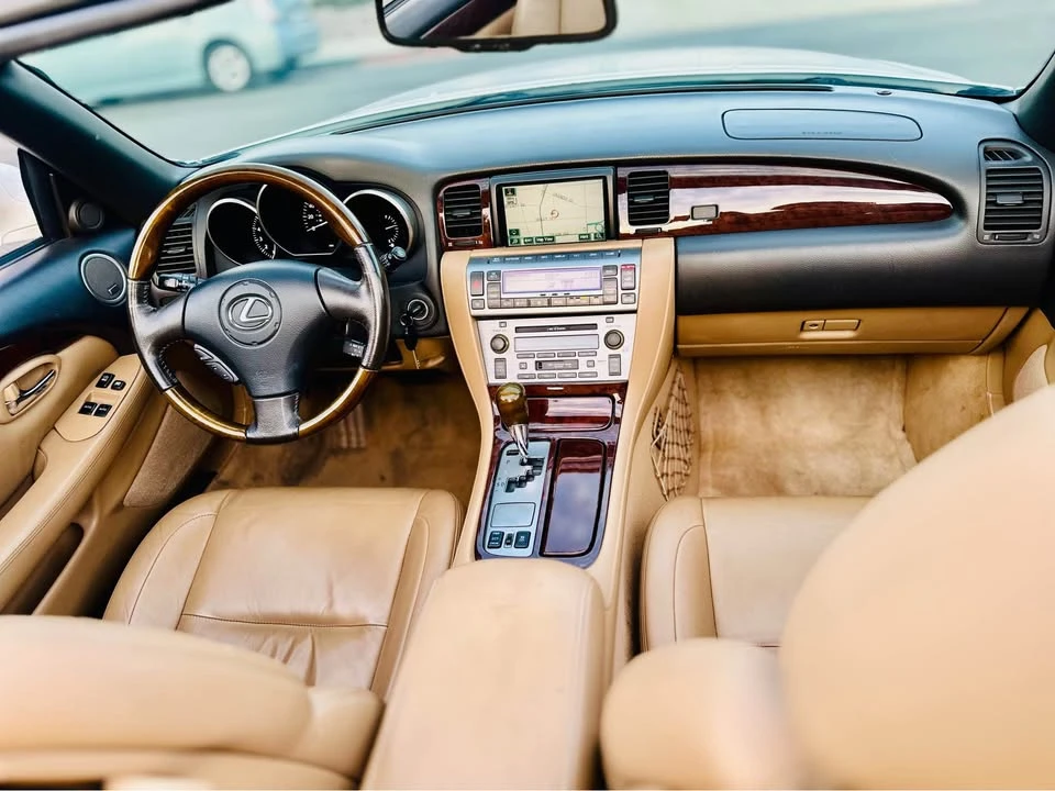 2007 Lexus SC430 - Image 12 of 19