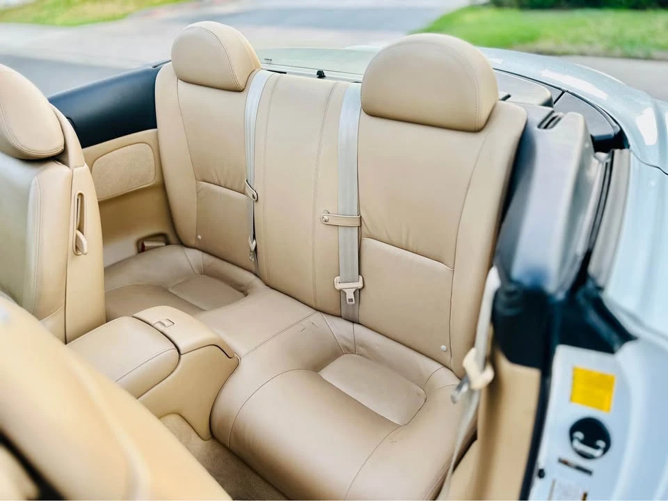 2007 Lexus SC430 - Image 10 of 19